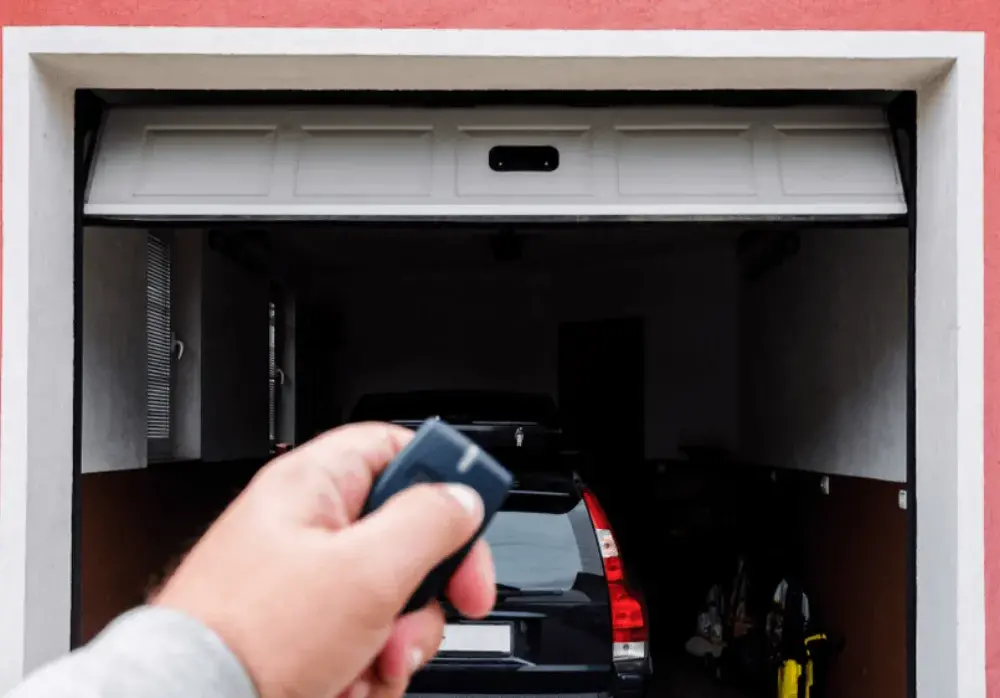 4 Tips to Boost Your Garage Business on Social Media